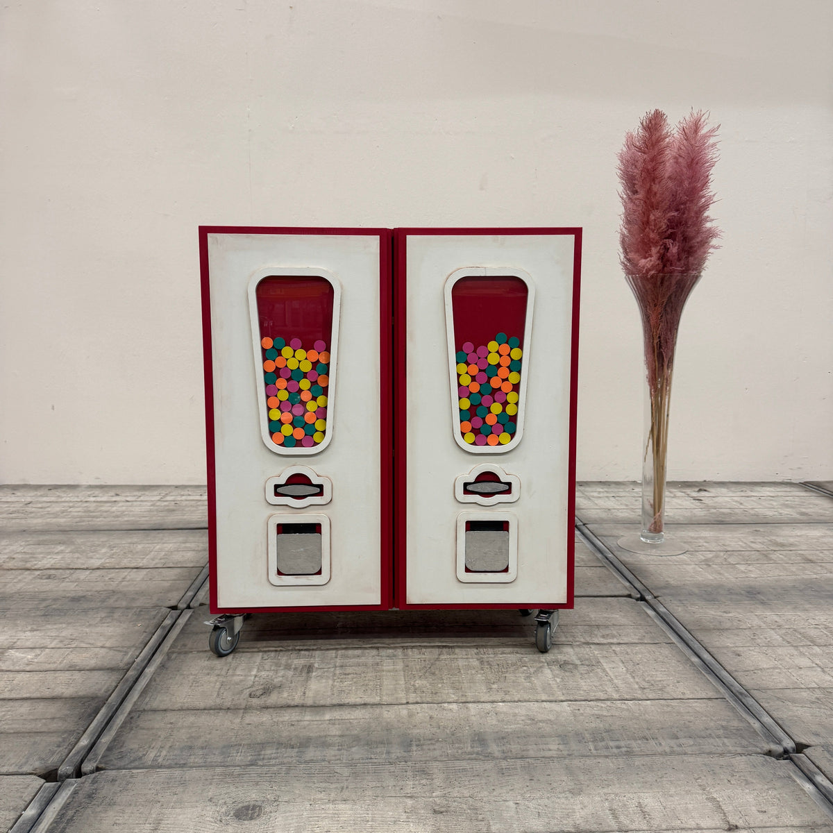 Thomas Klotz Upcycling Kommode Kaugummiautomat Kiefer Schrank Unikat - Mein Shop