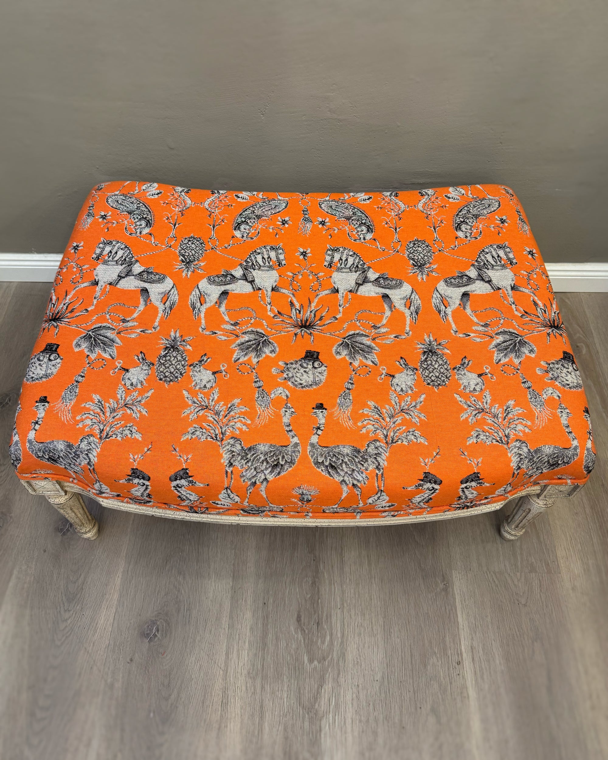 Hocker „Orange Fantasy“