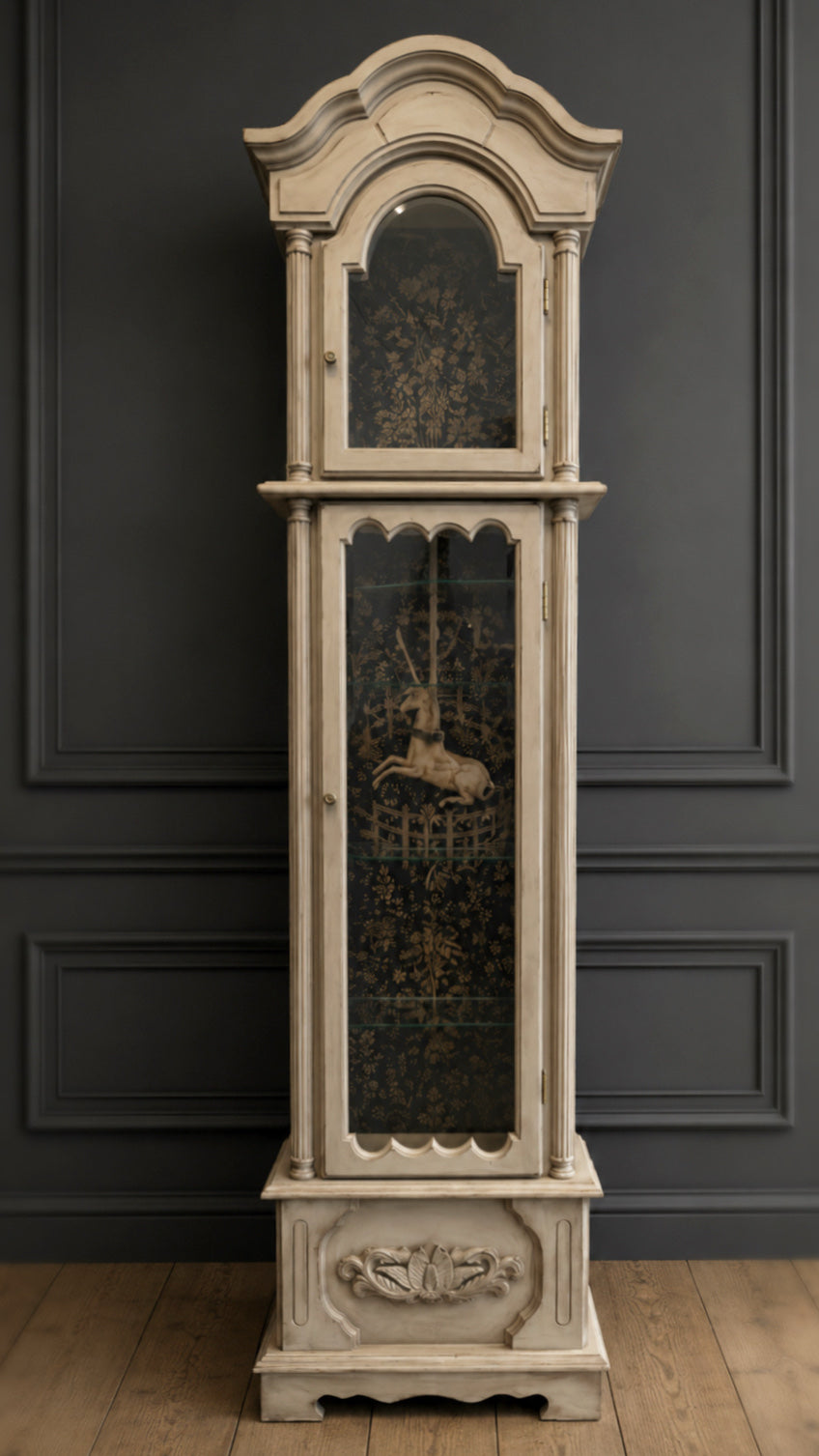 Uhrenvitrine „Last Unicorn“