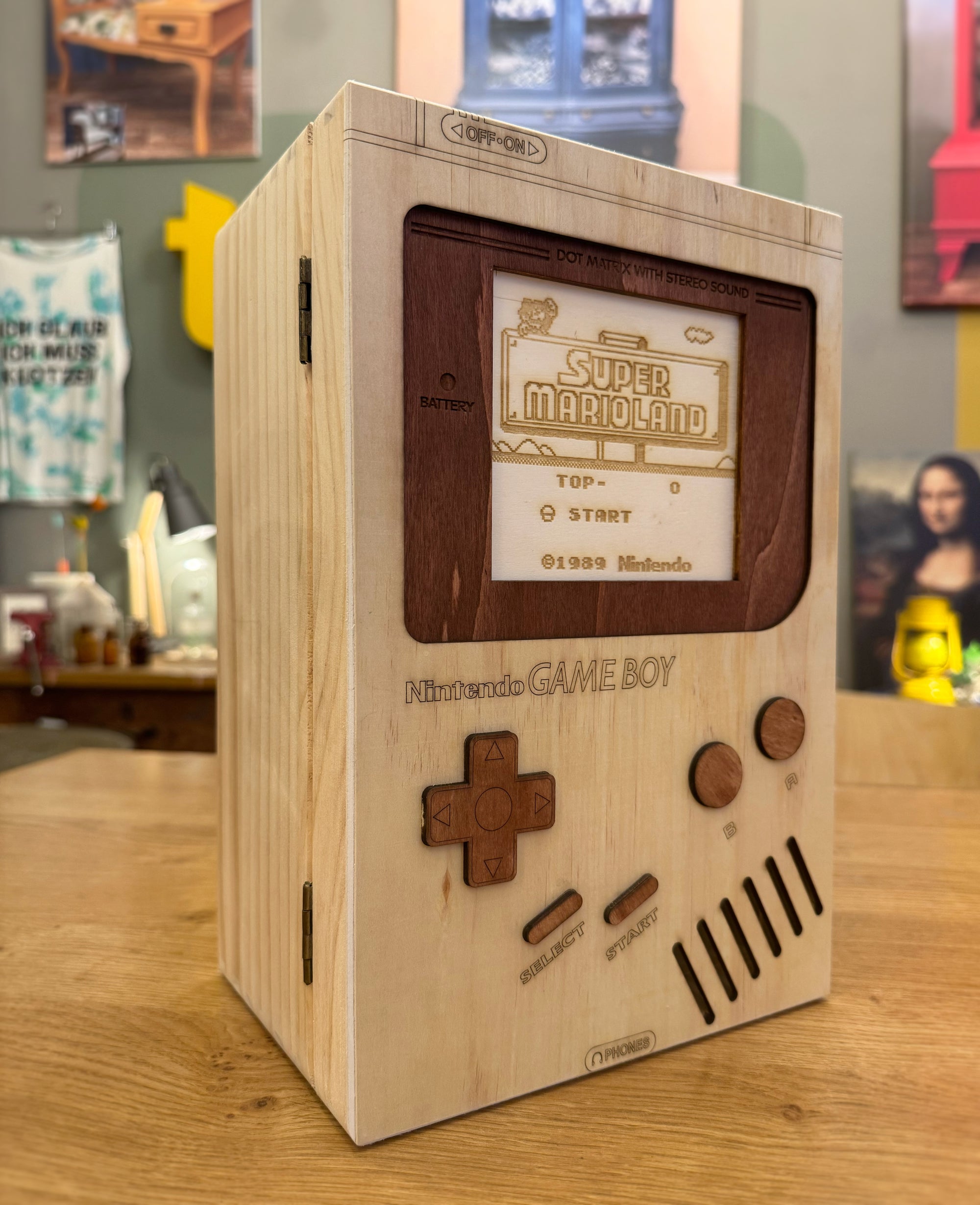 Holzkiste „Game Boy Mario“