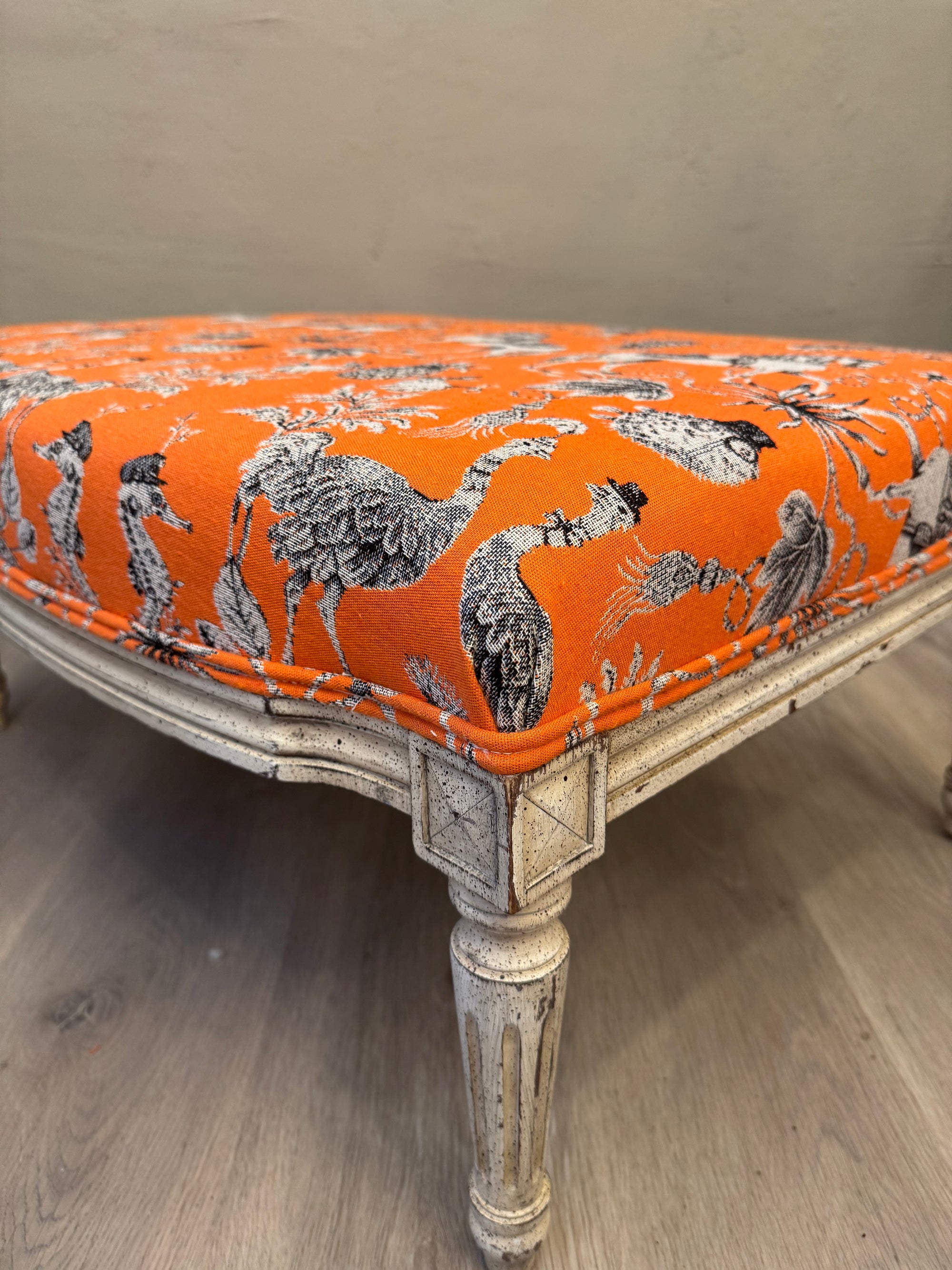 Hocker „Orange Fantasy“