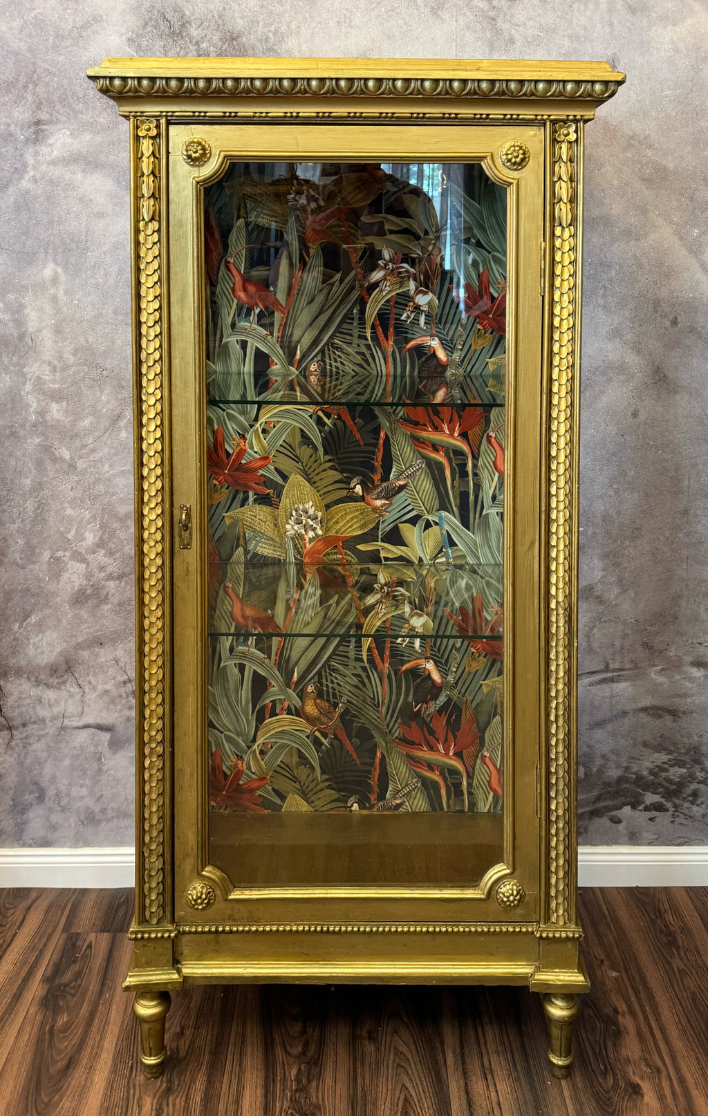 Antike Vitrine „Gold“ - Mein Shop