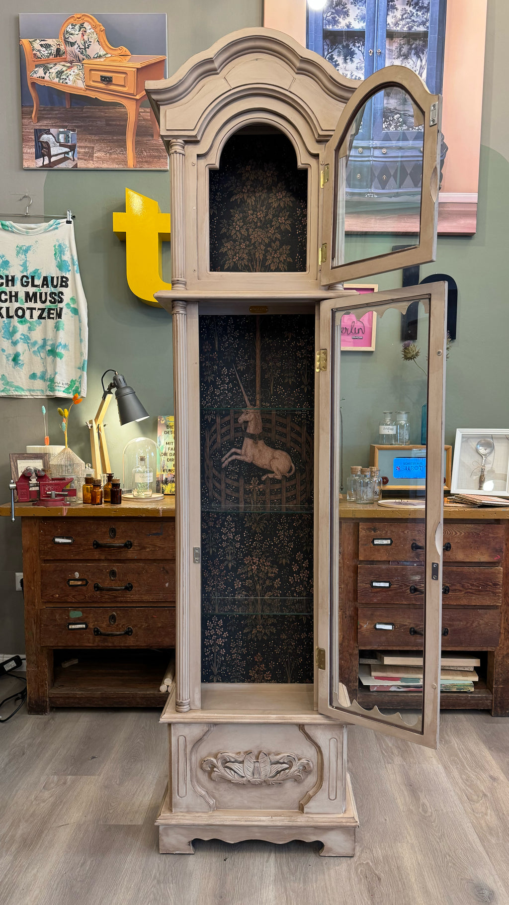 Uhrenvitrine „Last Unicorn“