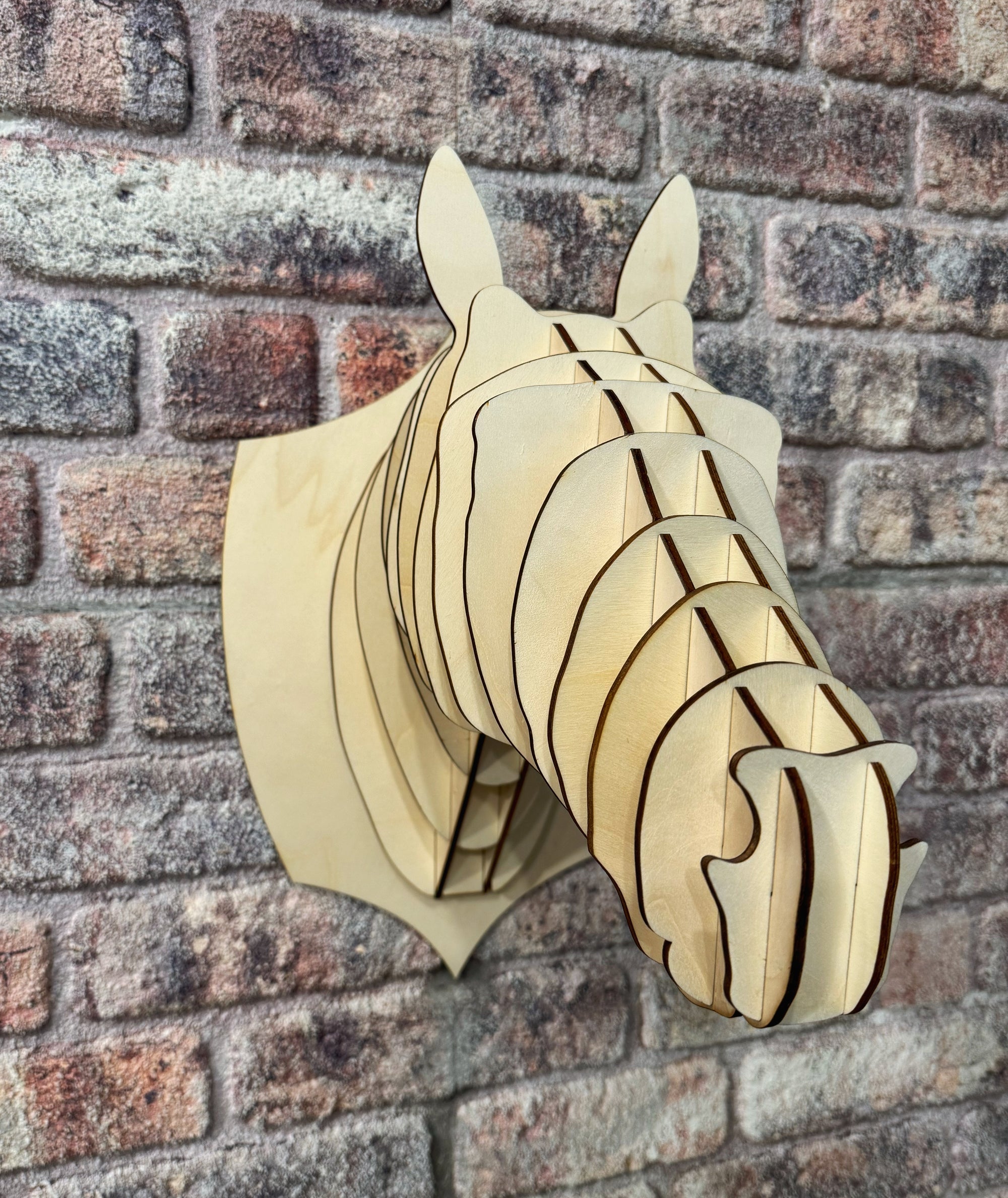 Pferdekopf-Wandtrophäe aus Pappelsperrholz – DIY-Bausatz