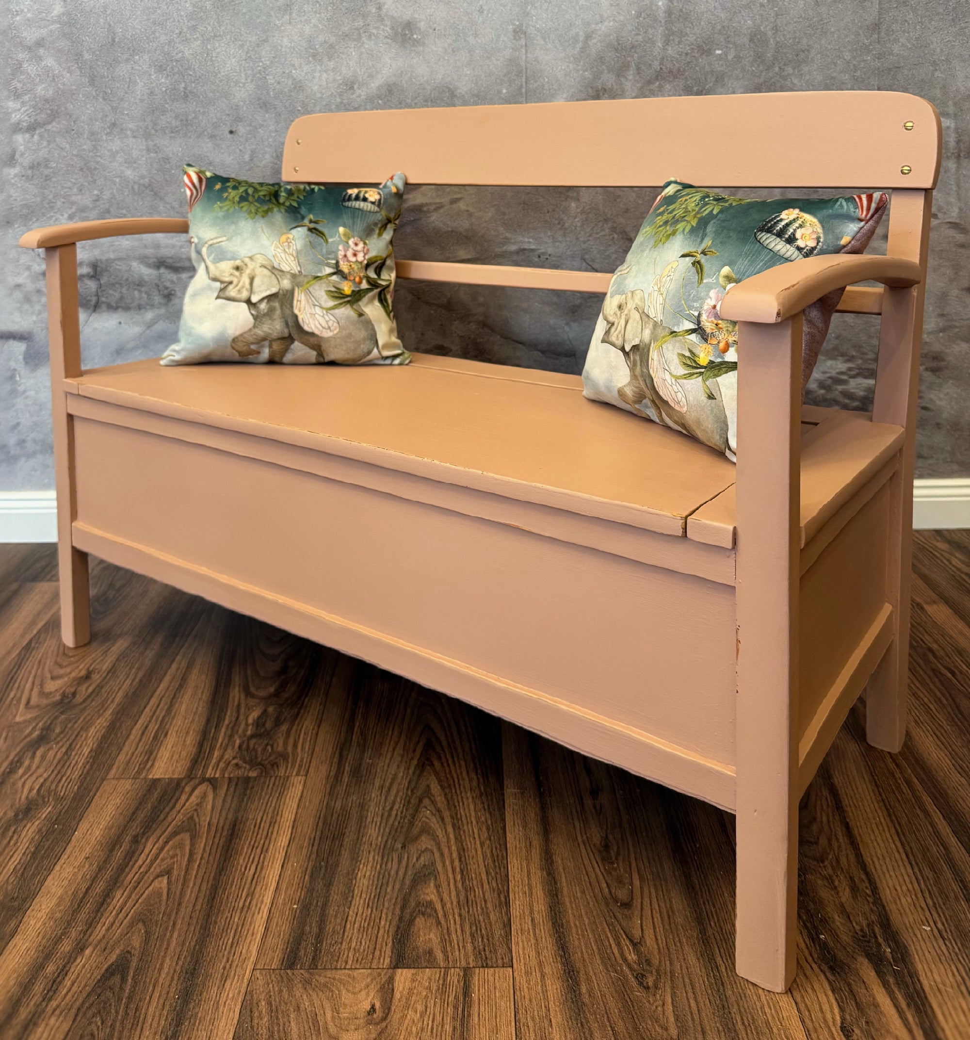 Vintage Kinderbank mit Stauraum - Mein Shop