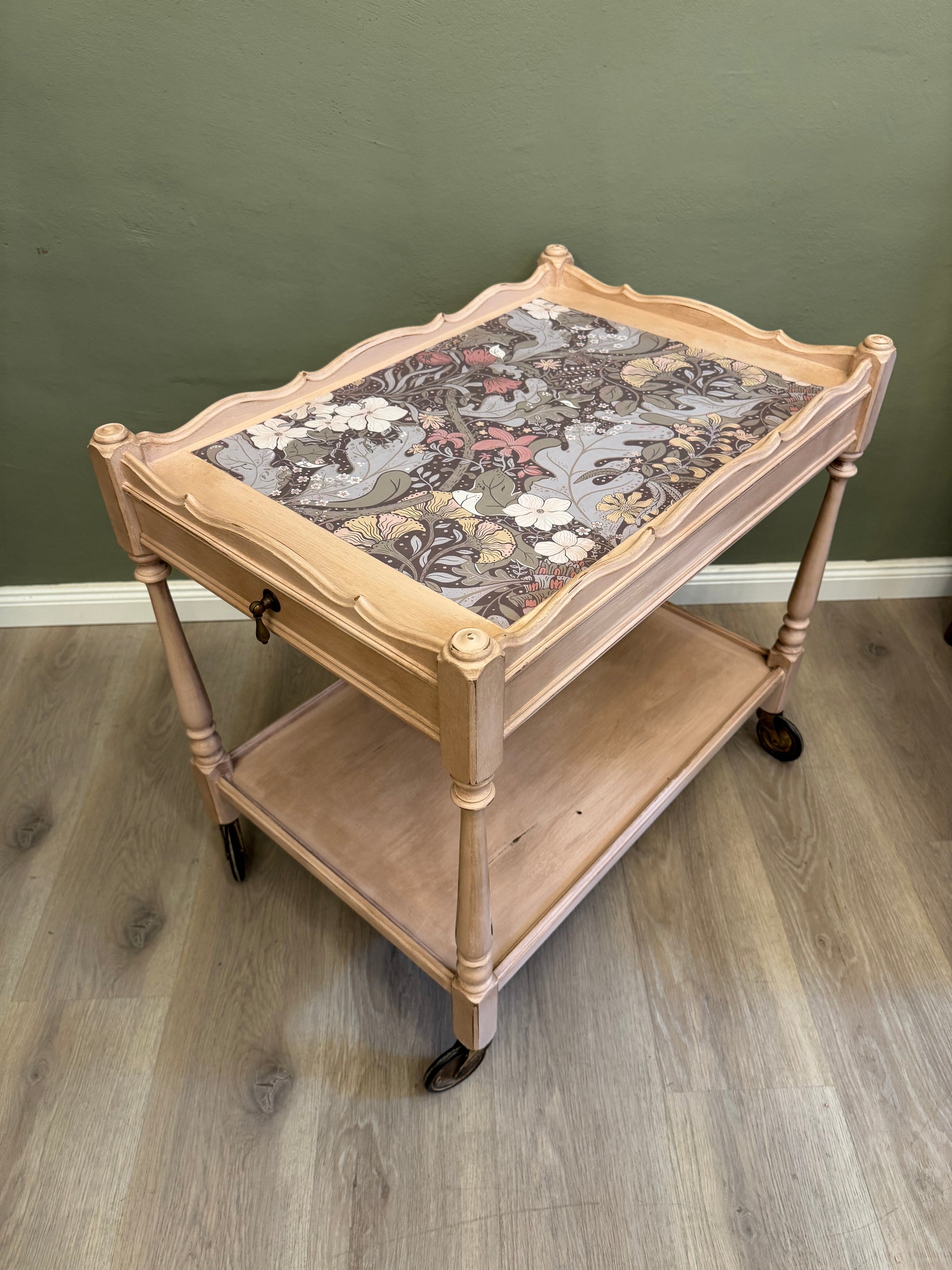 Teewagen „ Nostalgie“