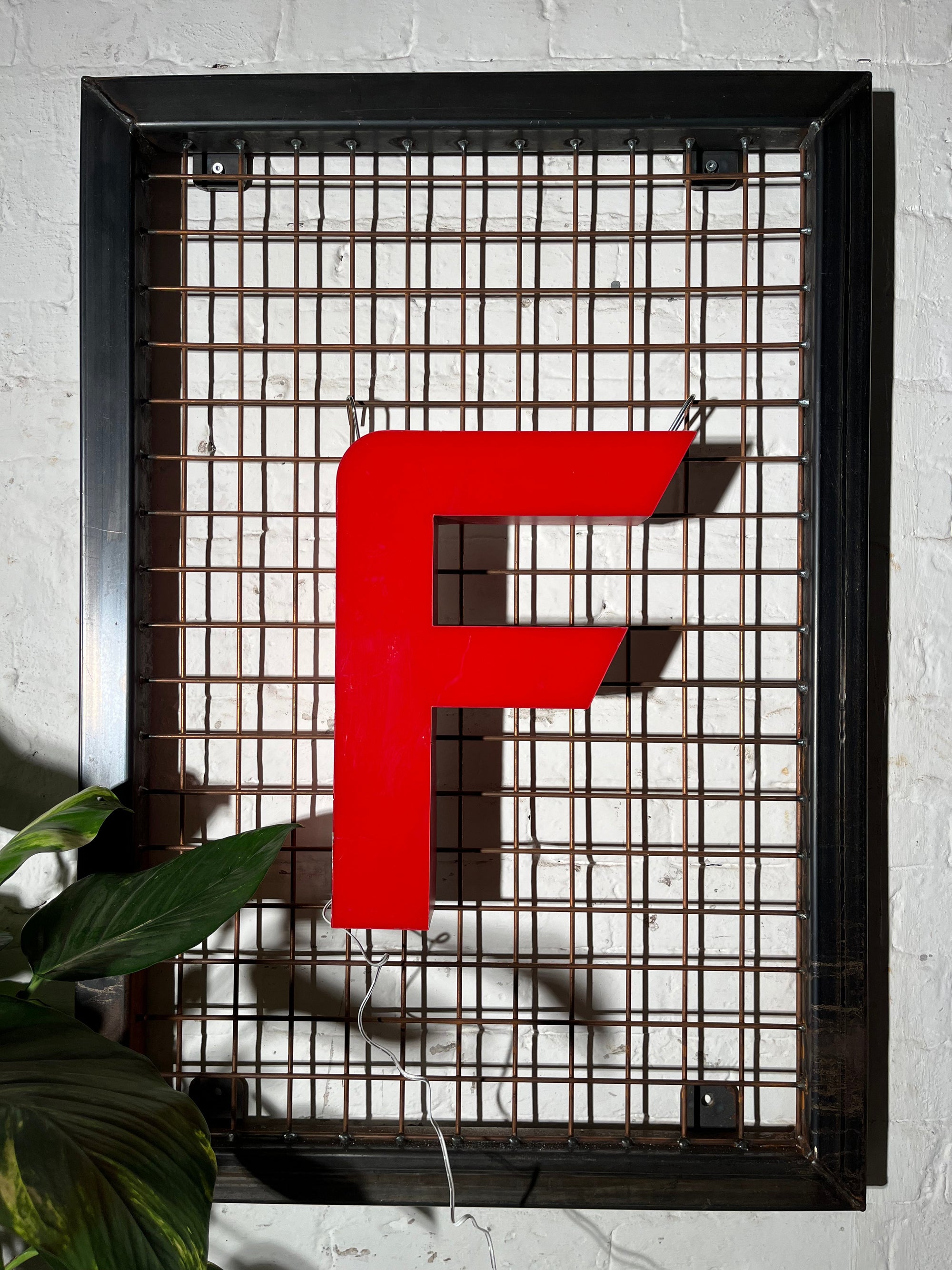 Vintage Leuchtbuchstabe F – Original aus alter Leuchtreklame - Mein Shop