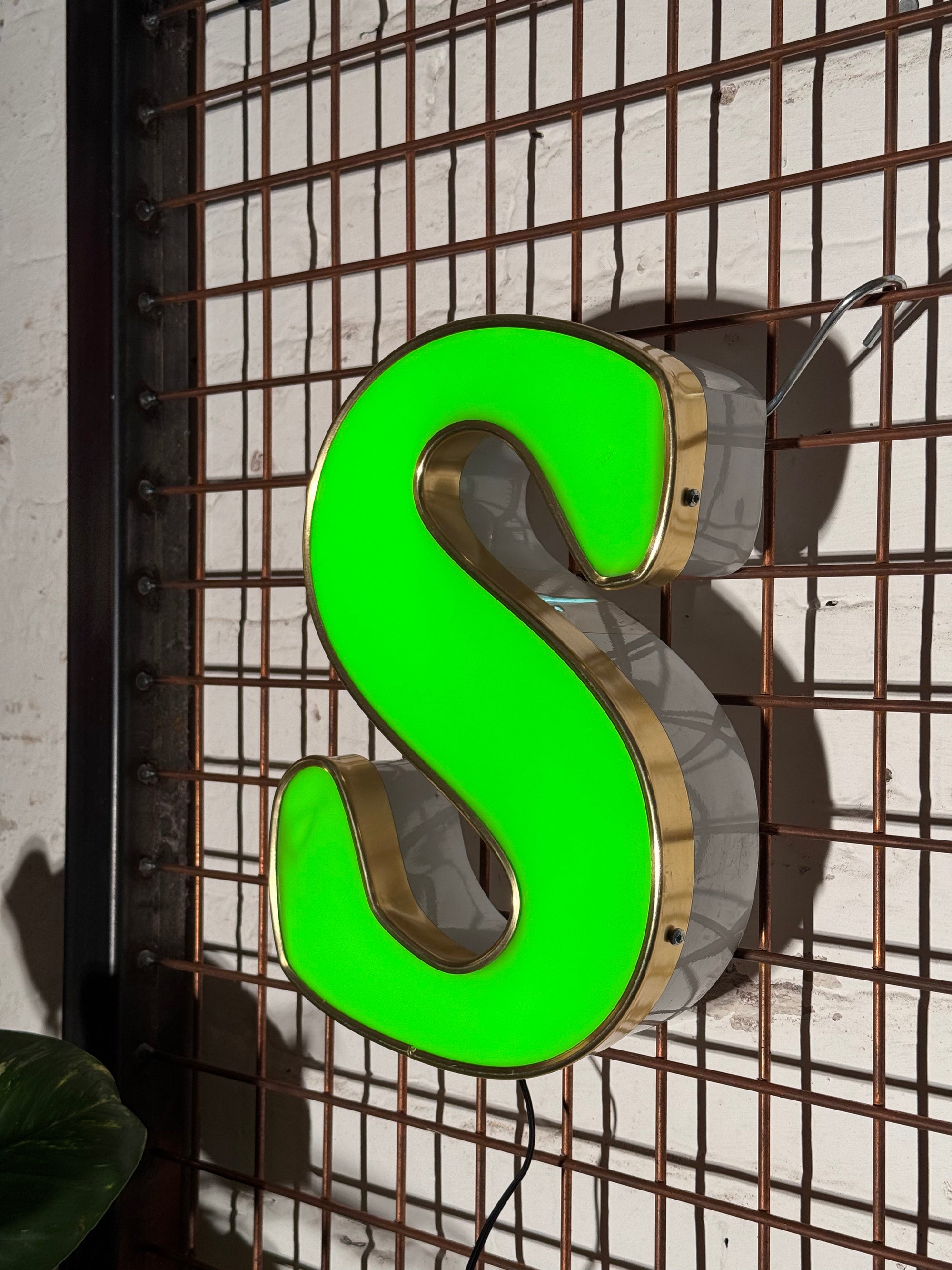 Vintage Leuchtbuchstabe S – Original aus alter Leuchtreklame - Mein Shop