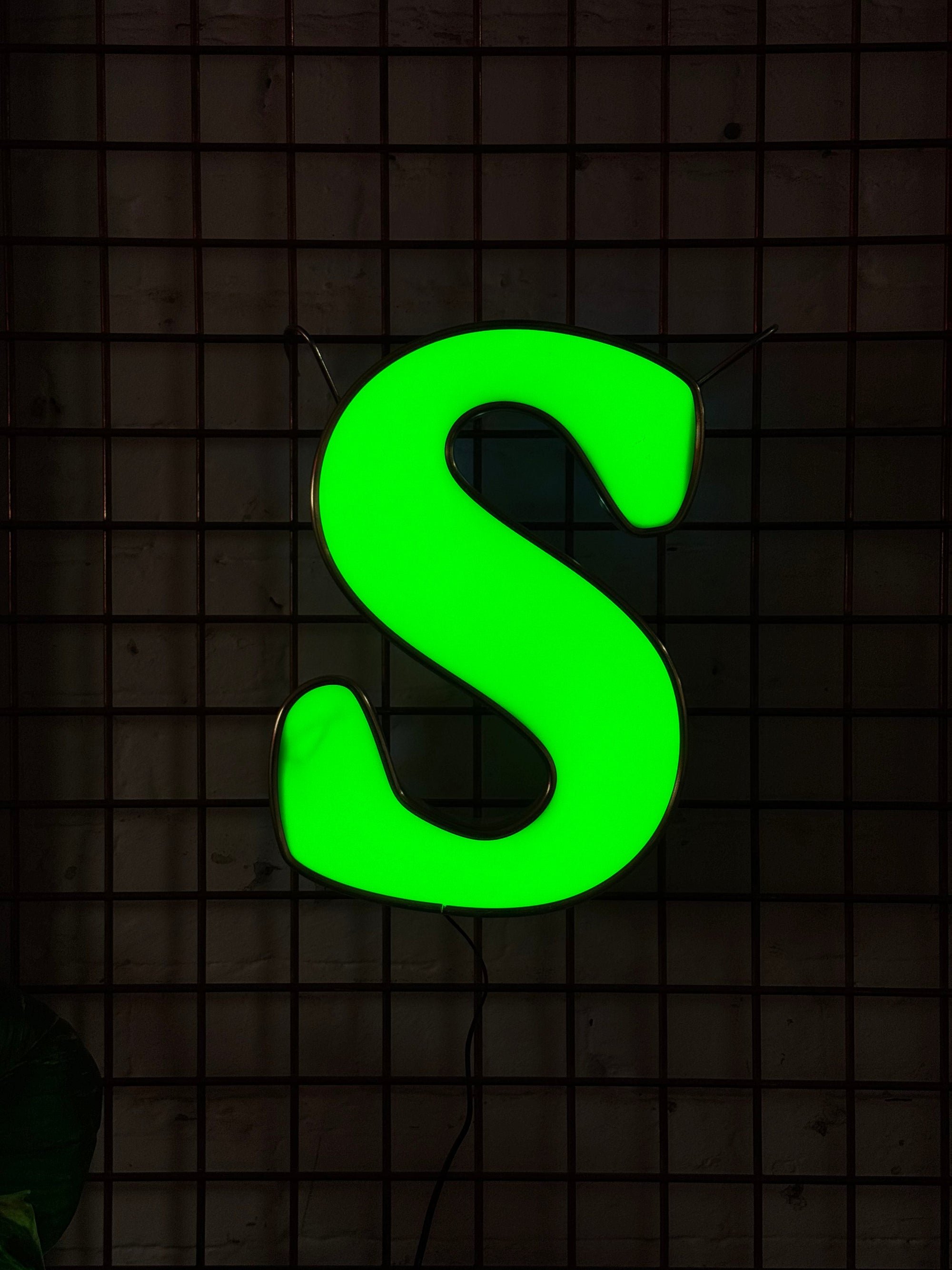 Vintage Leuchtbuchstabe S – Original aus alter Leuchtreklame - Mein Shop